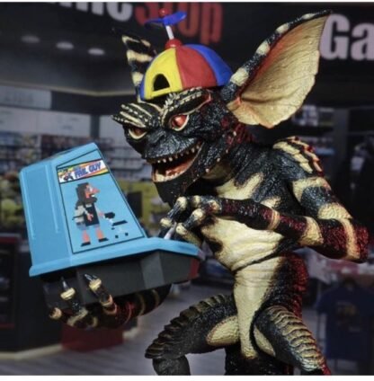 Gremlins - Gamer Gremlin Ultimate Action Figure - Image 2