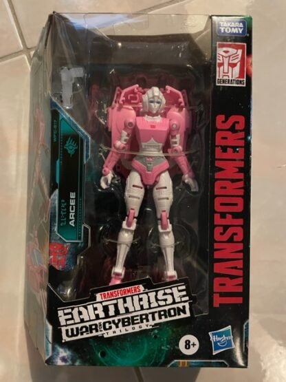 Transformers Arcee WFC-E17 DLX Action Figure