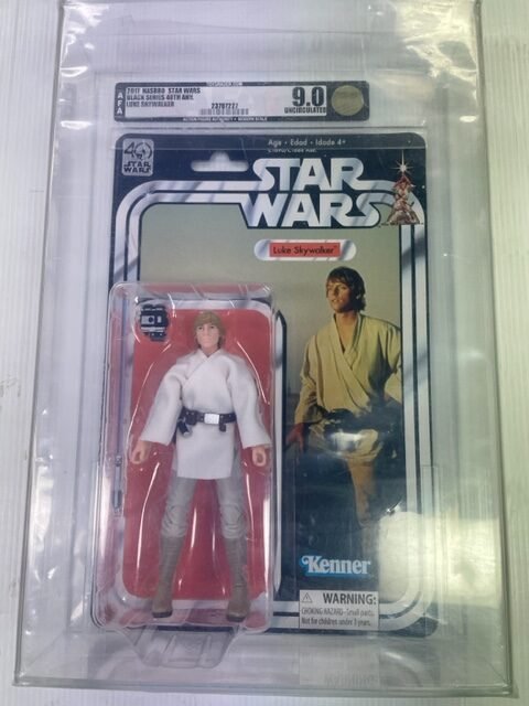 Star Wars AFA Graded Luke Skywalker 2017 Black Series 9.0 – Collector's ...