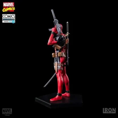 Deadpool Iron Studios 1/10 Statue - Image 3