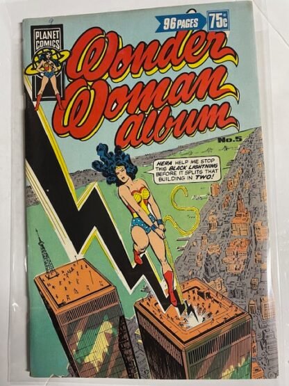 Wonder Woman Album   #5   VF